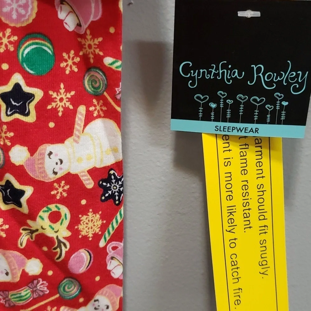 Cynthia Rowley NWT 2-piece Holiday Pajama Set